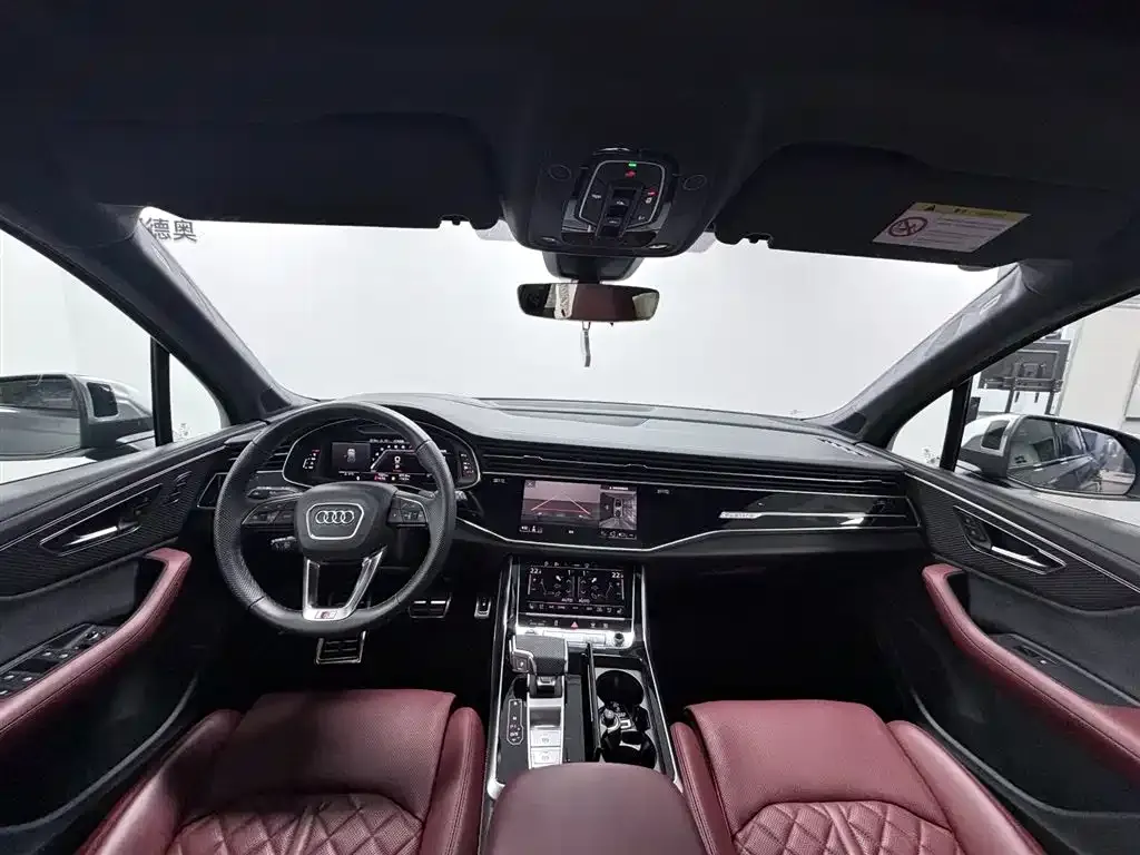 Audi SQ7 2024 из CN, фото 5