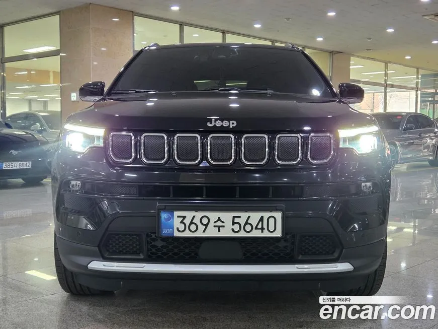 Jeep Compass — фото 2