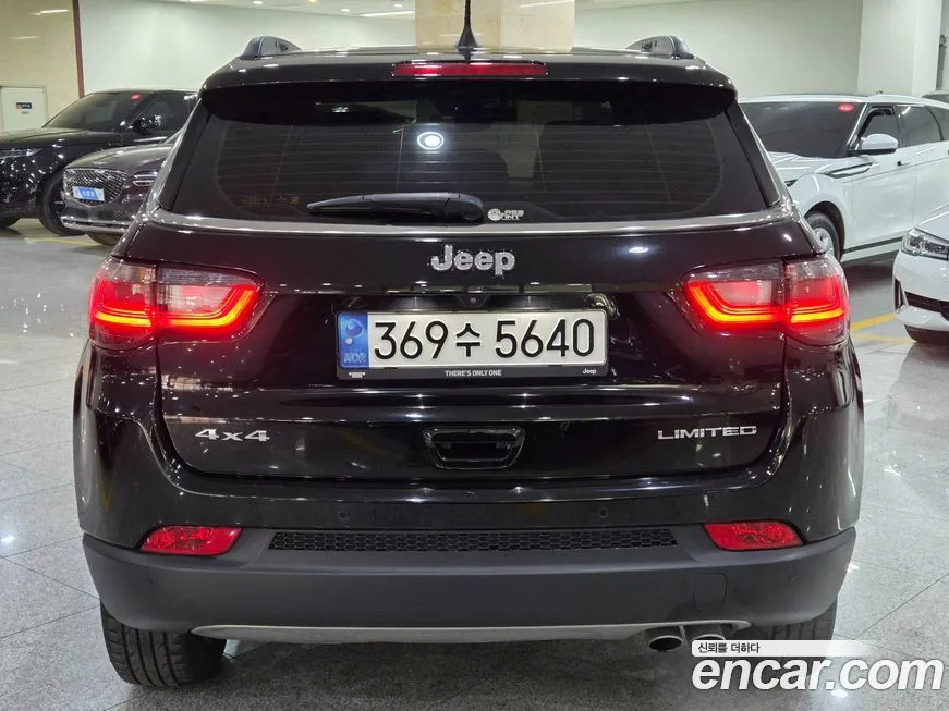 Jeep Compass — фото 4