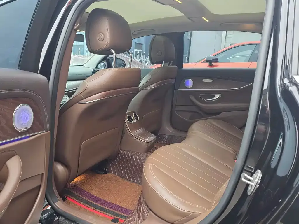 Mercedes-Benz E-Class 2023 из CN, фото 6