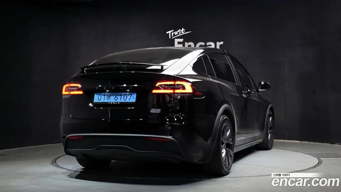 Tesla Model X 2024 из KR, фото 4