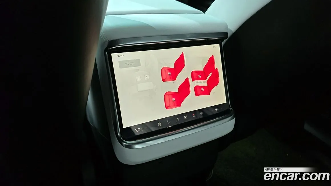 Tesla Model X 2024 из KR, фото 3
