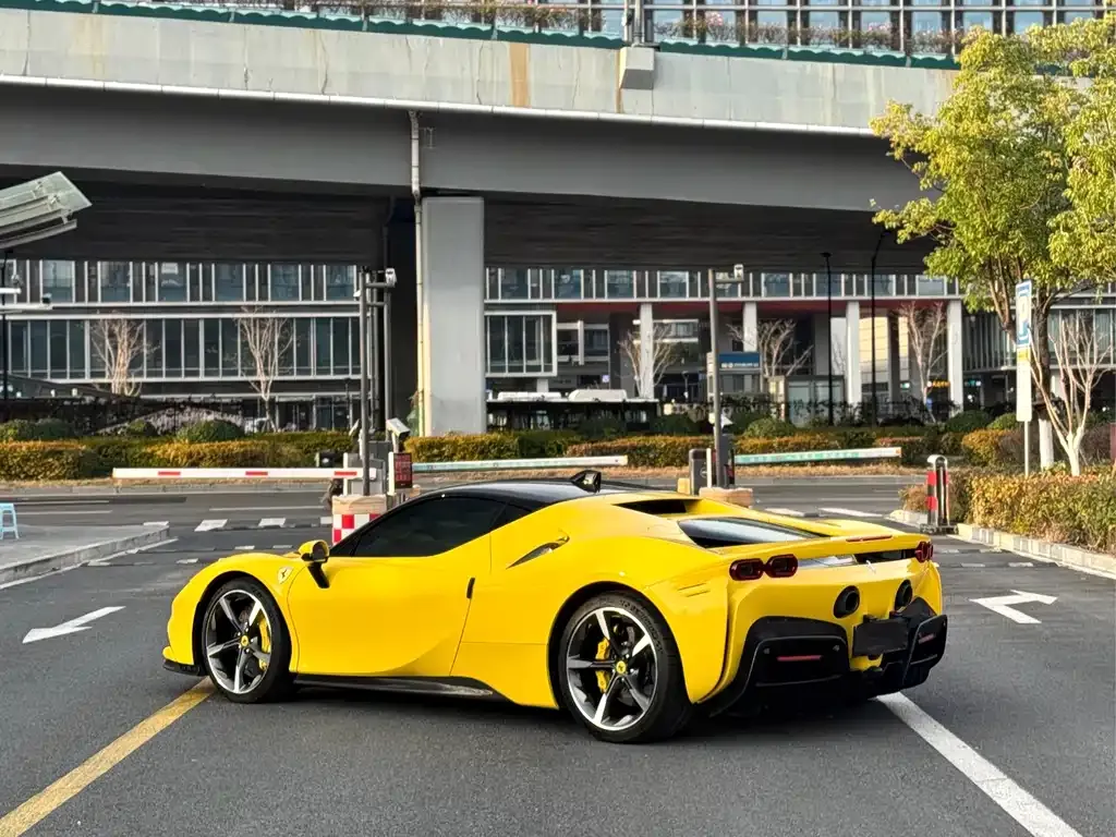 Ferrari SF90 2023 из CN, фото 2