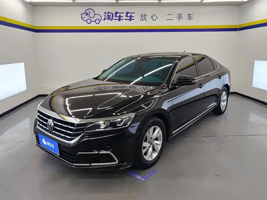 Volkswagen Passat — фото 1
