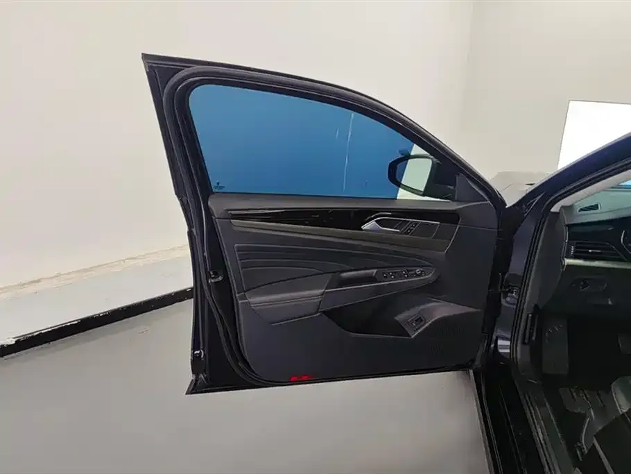 Volkswagen Passat — фото 7