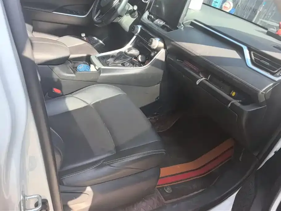 Toyota Wildlander 2022 из CN, фото 8