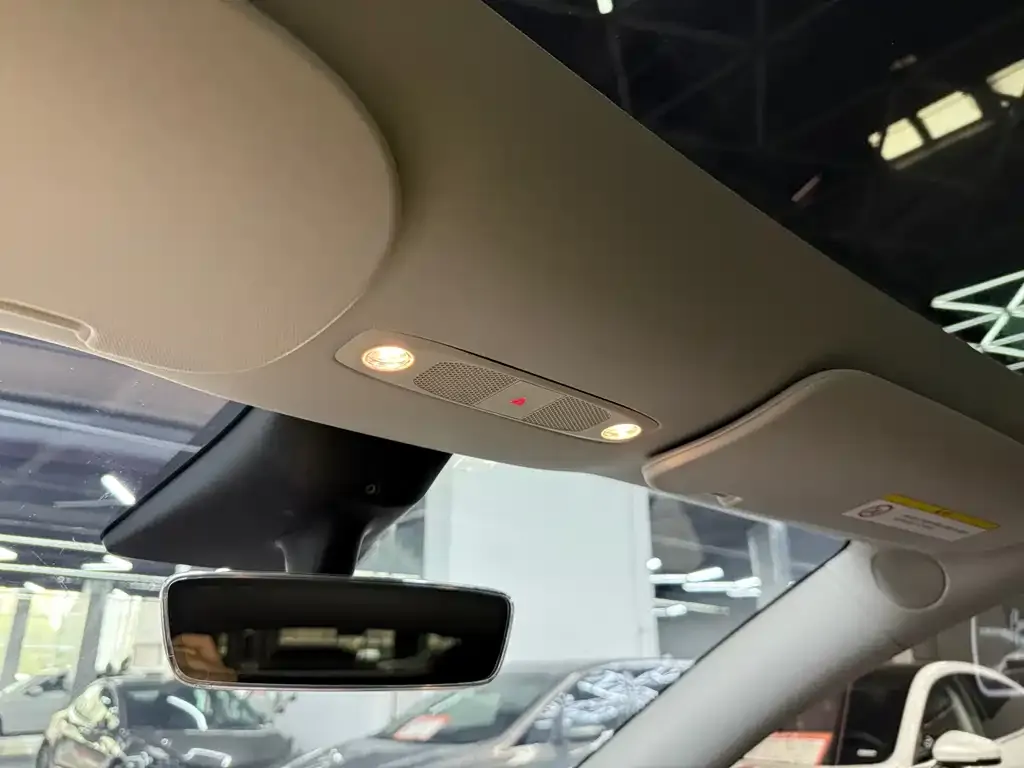 Tesla Model Y 2023 из CN, фото 9