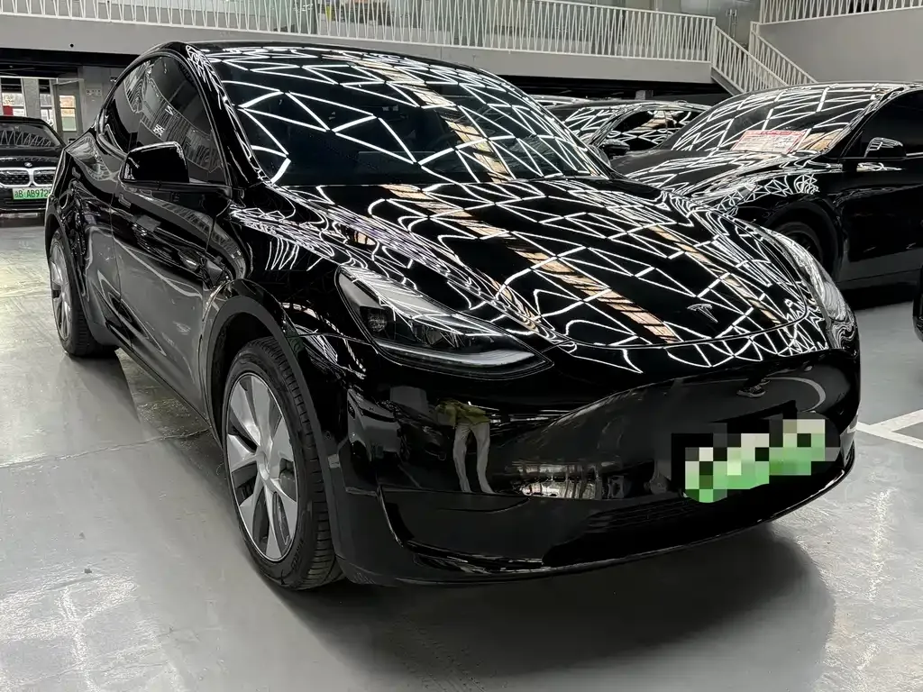Tesla Model Y 2023 из CN, фото 8