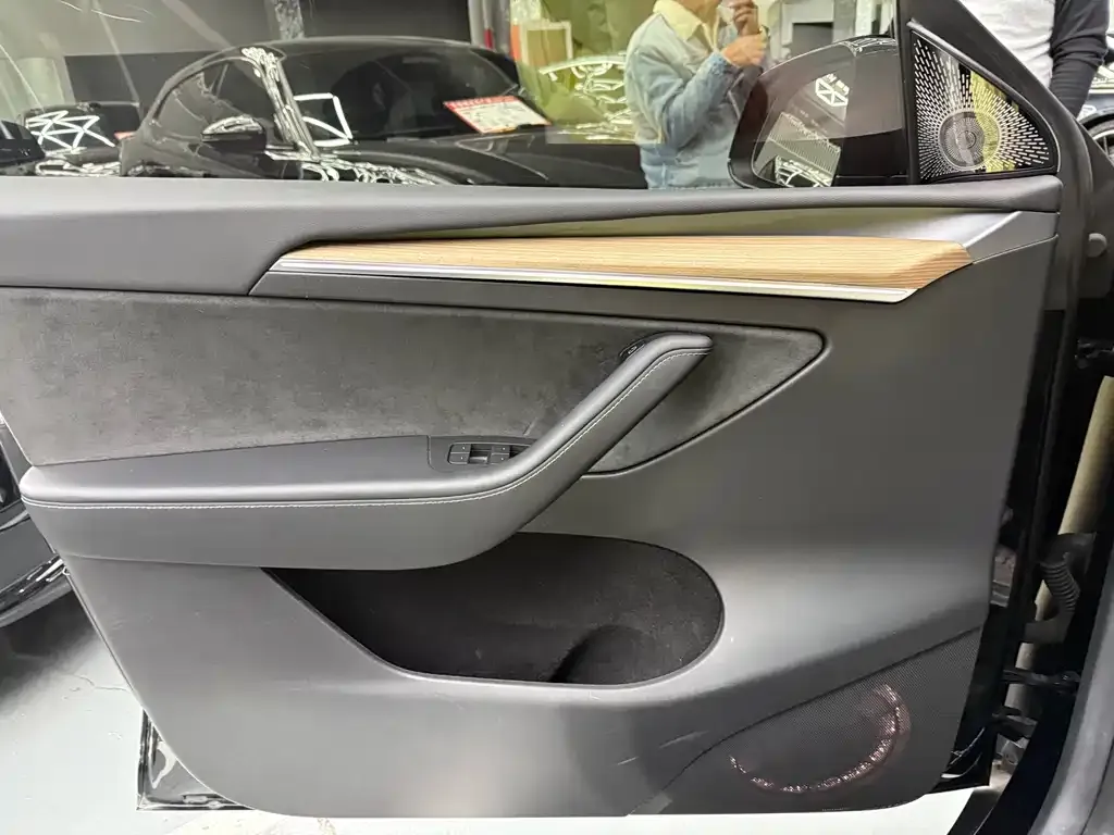 Tesla Model Y 2023 из CN, фото 6