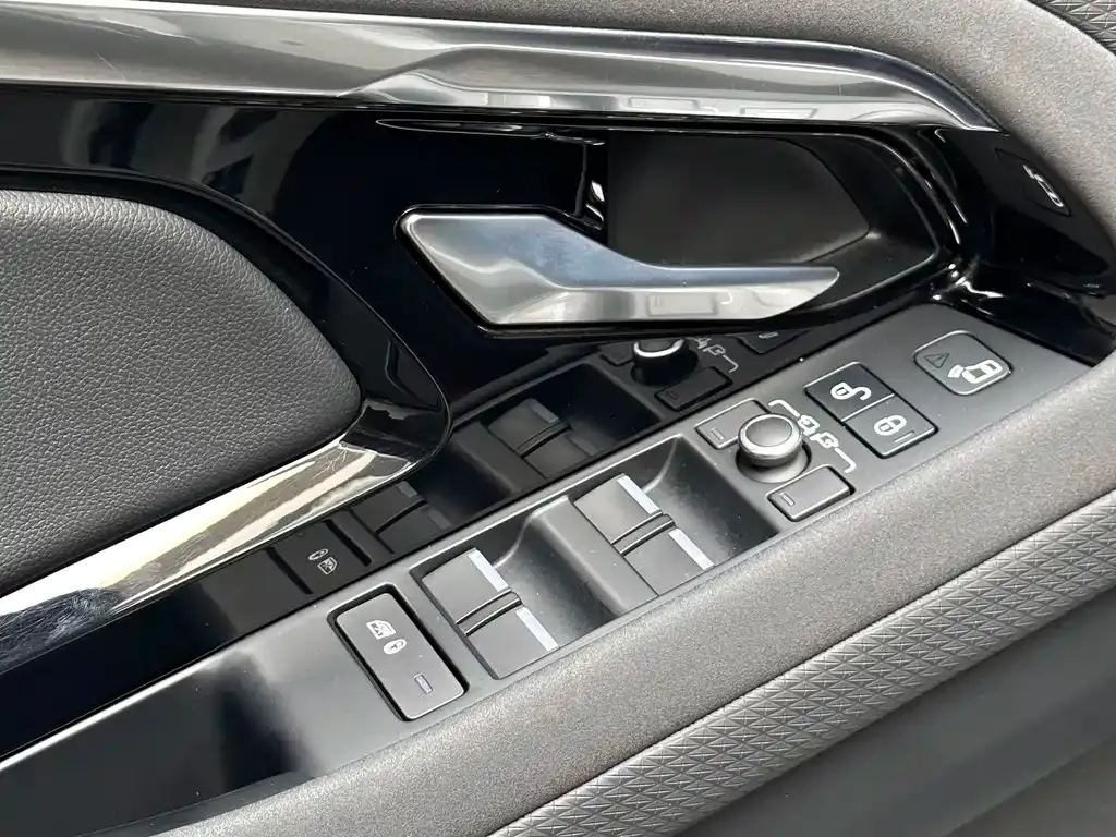 Land Rover Evoque — фото 7