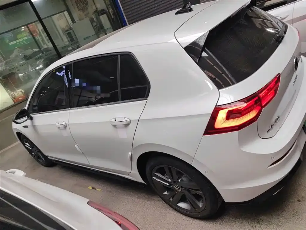 Volkswagen Golf 2022 из CN, фото 8