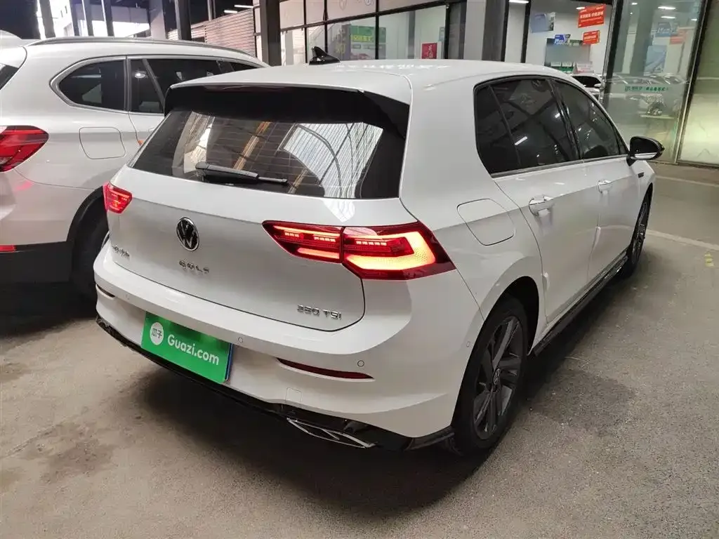 Volkswagen Golf 2022 из CN, фото 6