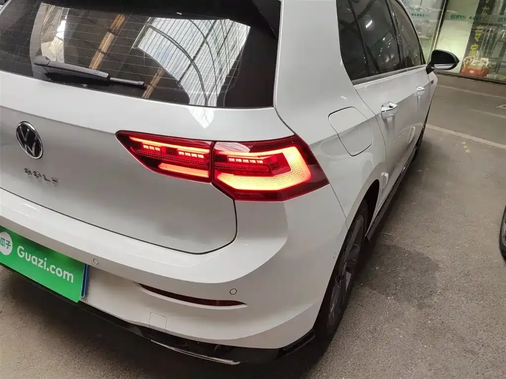 Volkswagen Golf 2022 из CN, фото 10