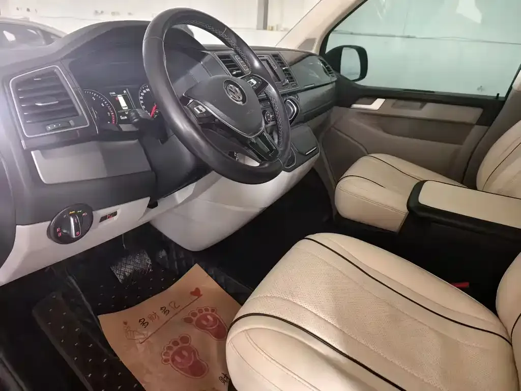 Volkswagen Caravelle 2021 из CN, фото 2