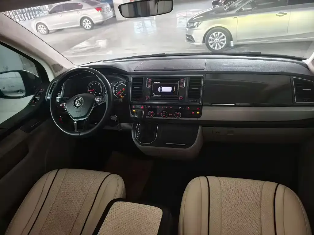 Volkswagen Caravelle 2021 из CN, фото 7