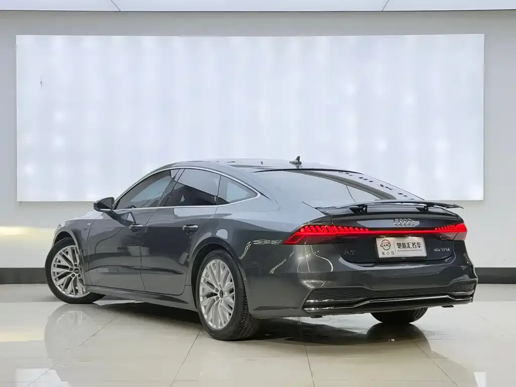 Audi A7 — фото 2