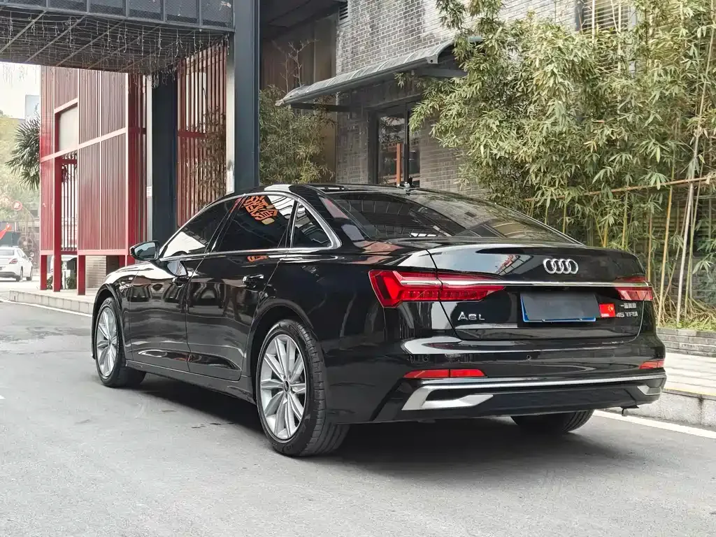 Audi A6L 2023 из CN, фото 5