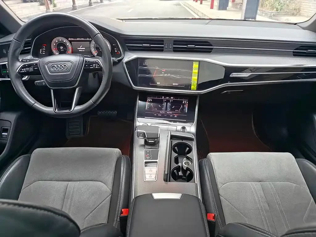 Audi A6L 2023 из CN, фото 3