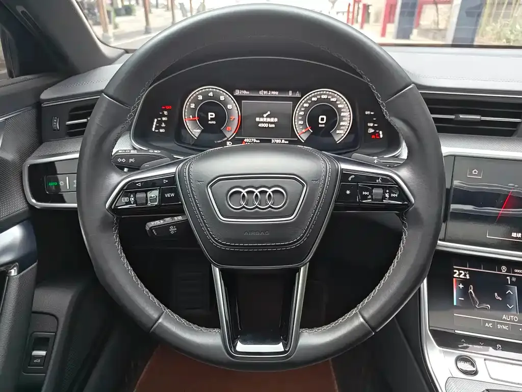 Audi A6L 2023 из CN, фото 2