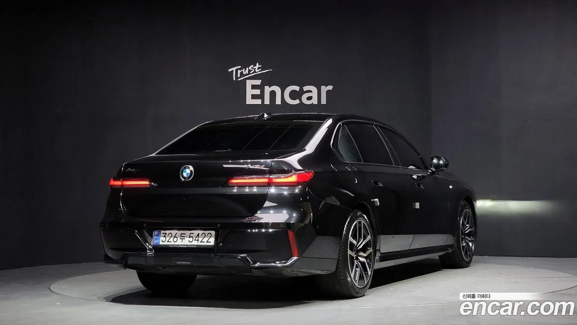 BMW 7-Series 2024 из KR, фото 2