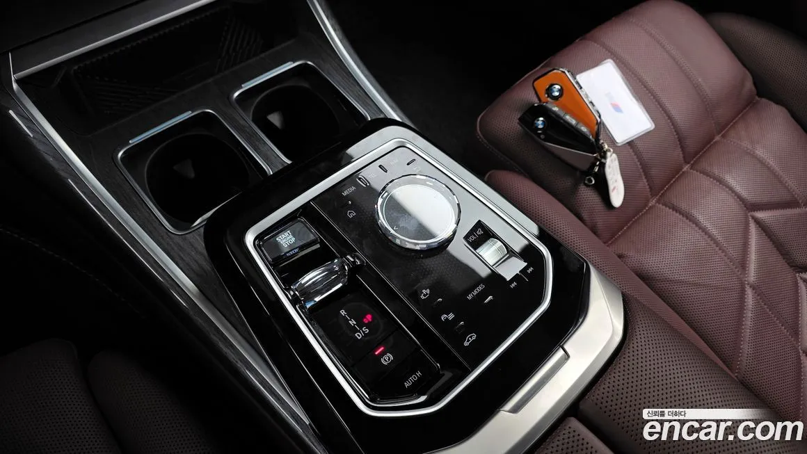 BMW 7-Series 2024 из KR, фото 8