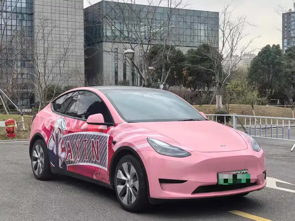 Tesla Model Y — фото 7