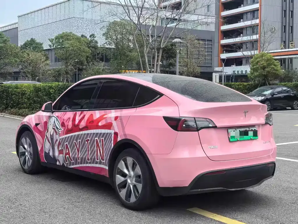 Tesla Model Y — фото 3