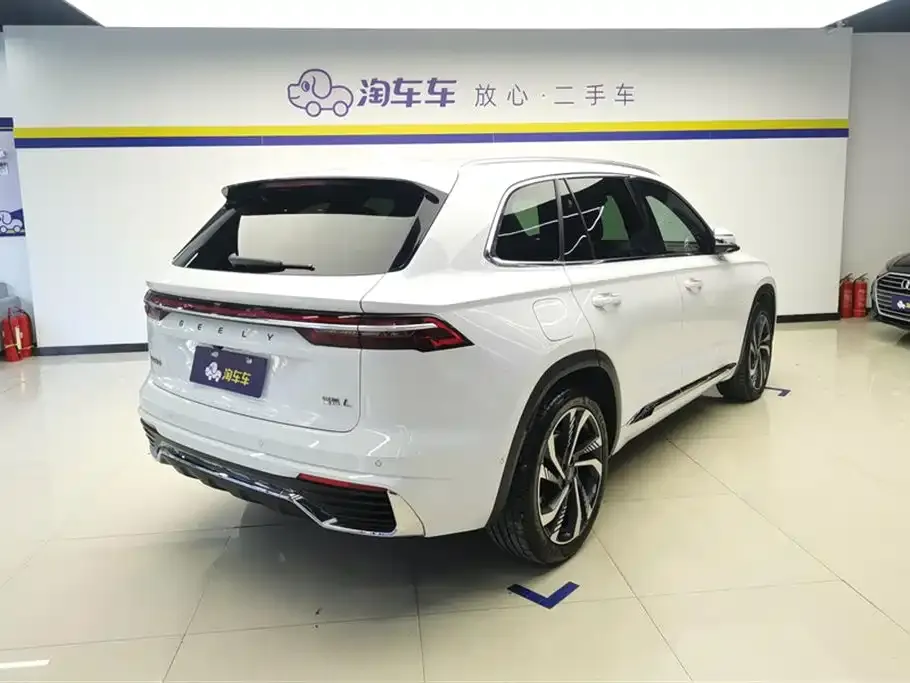 Geely Xingyue L — фото 10