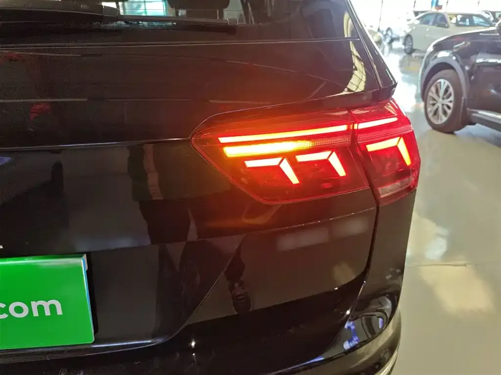 Volkswagen Tiguan L 2023 из CN, фото 3