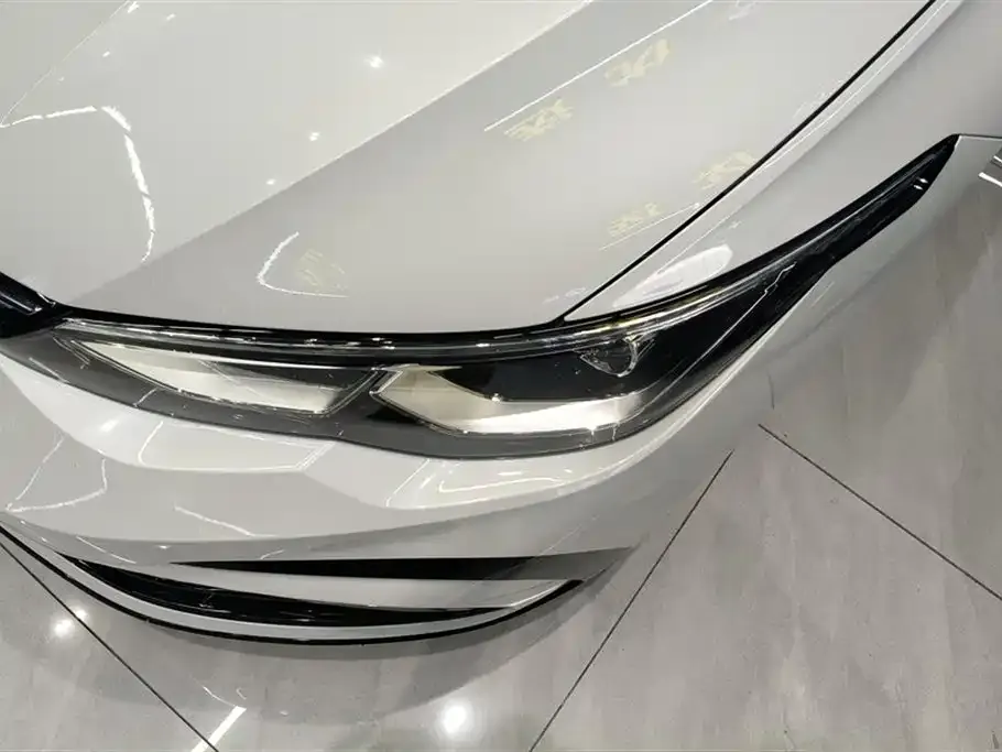 Volkswagen Golf 2023 из CN, фото 4