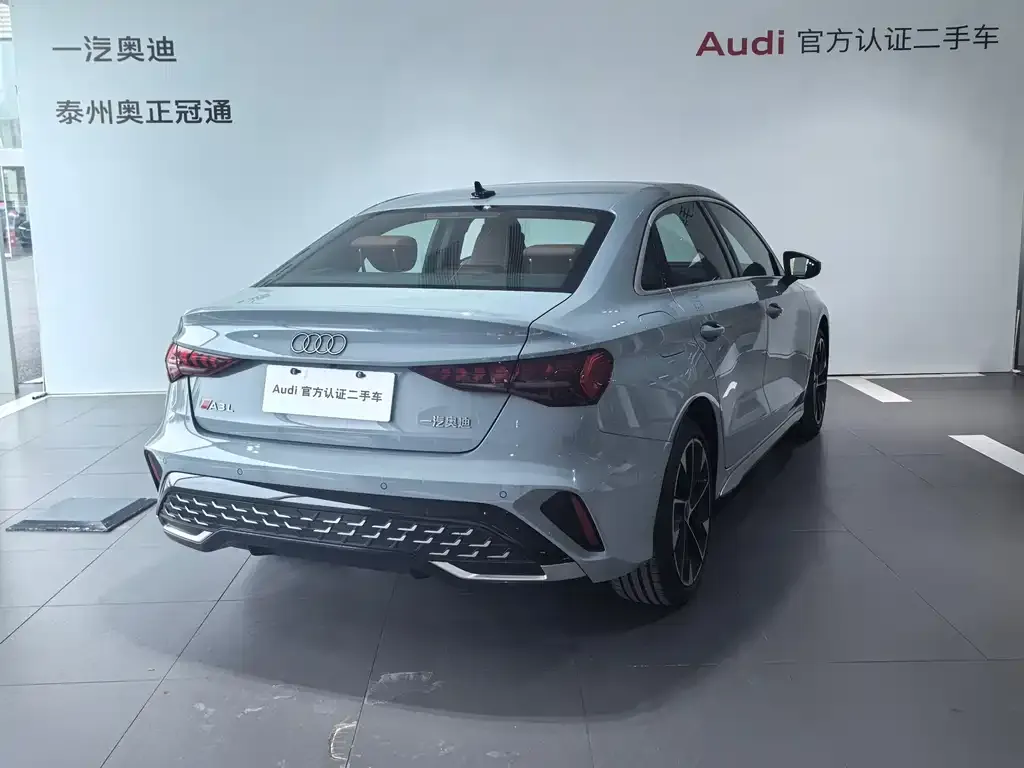Audi A3 2024 из CN, фото 2