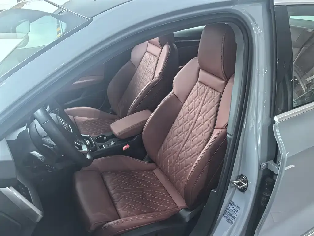 Audi A3 2024 из CN, фото 9