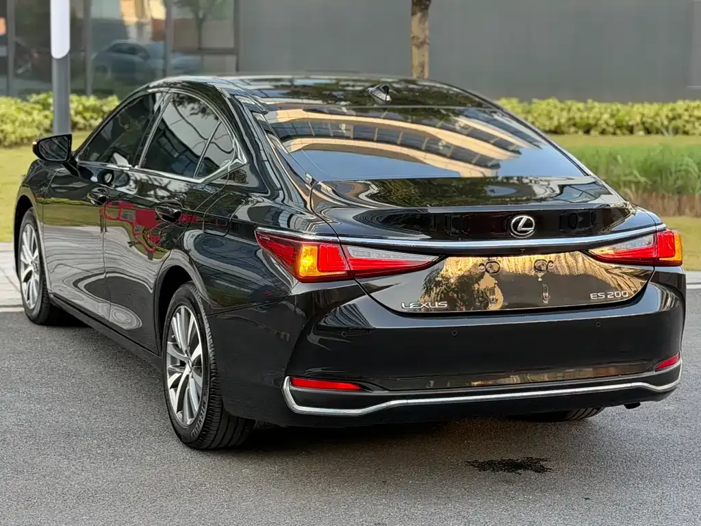 Lexus ES 2021 из CN, фото 2