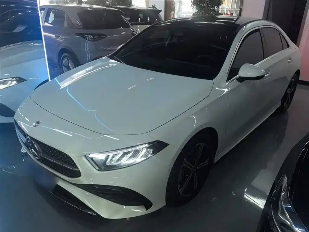 Mercedes-Benz A-Class 2024 из CN, фото 1