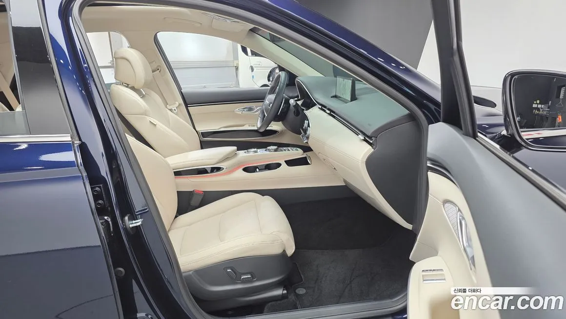 Genesis GV70 — фото 10