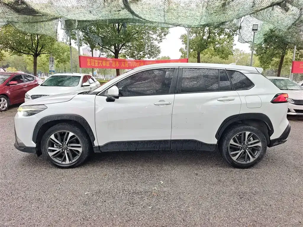Toyota Frontlander 2022 из CN, фото 5