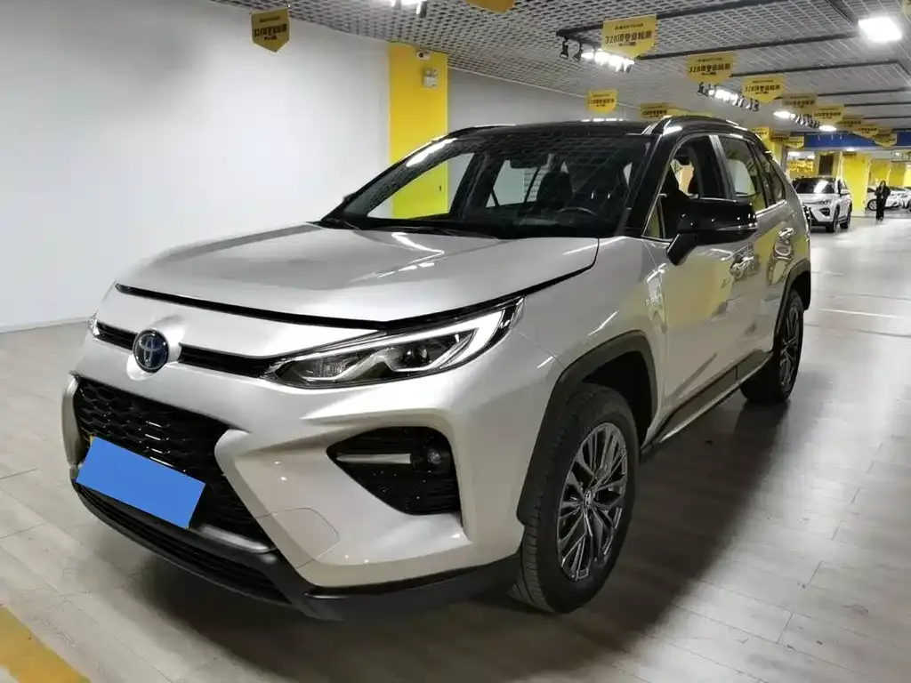 Toyota Wildlander 2023 из CN, фото 5