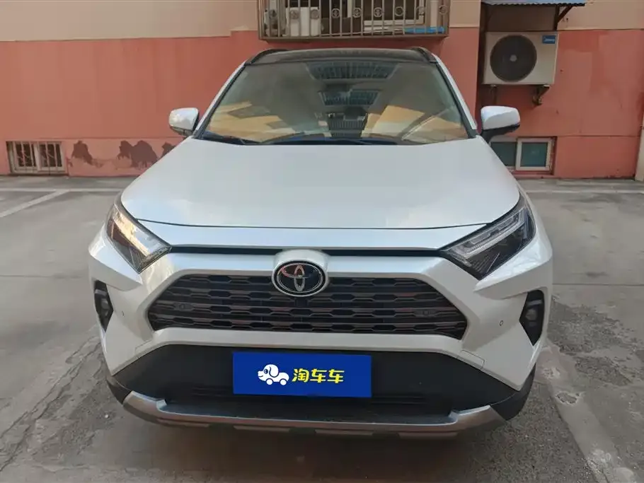 Toyota RAV4 — фото 4