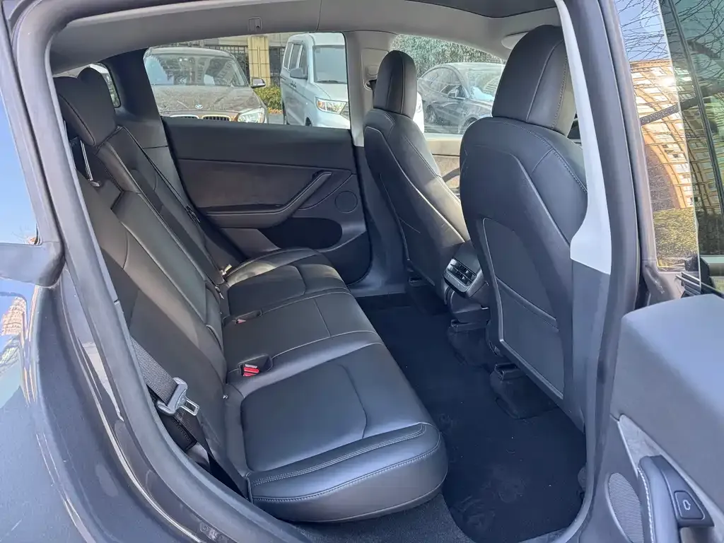 Tesla Model Y 2021 из CN, фото 10