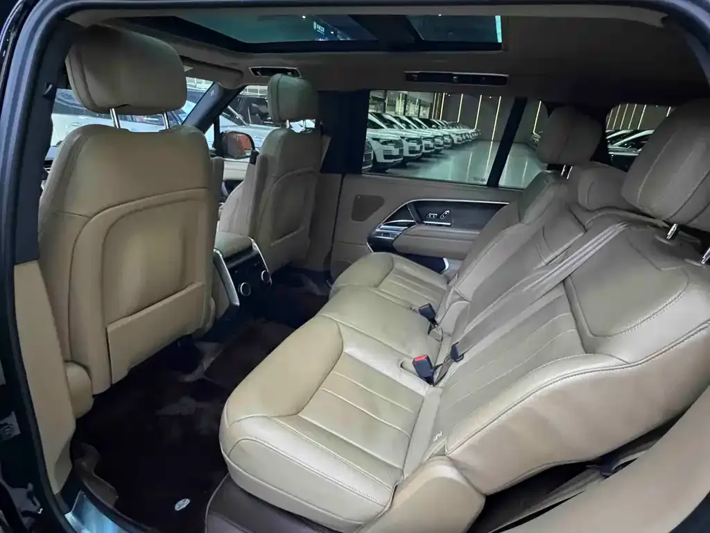 Land Rover Range Rover 2023 из CN, фото 3
