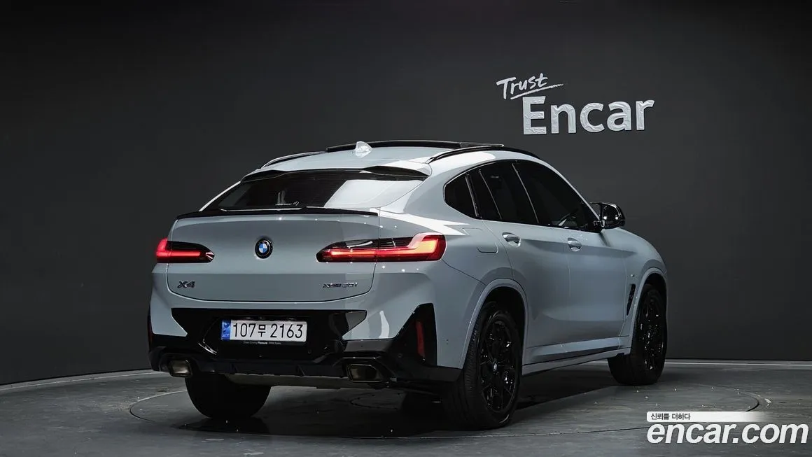 BMW X4 — фото 4