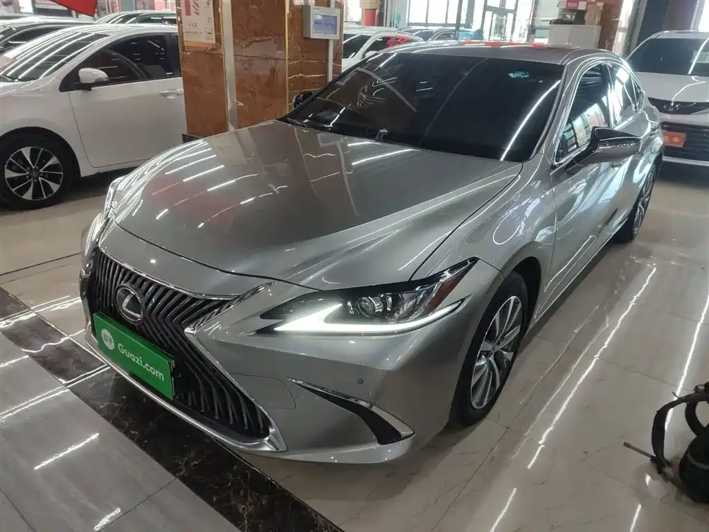 Lexus ES 2021 из CN, фото 1