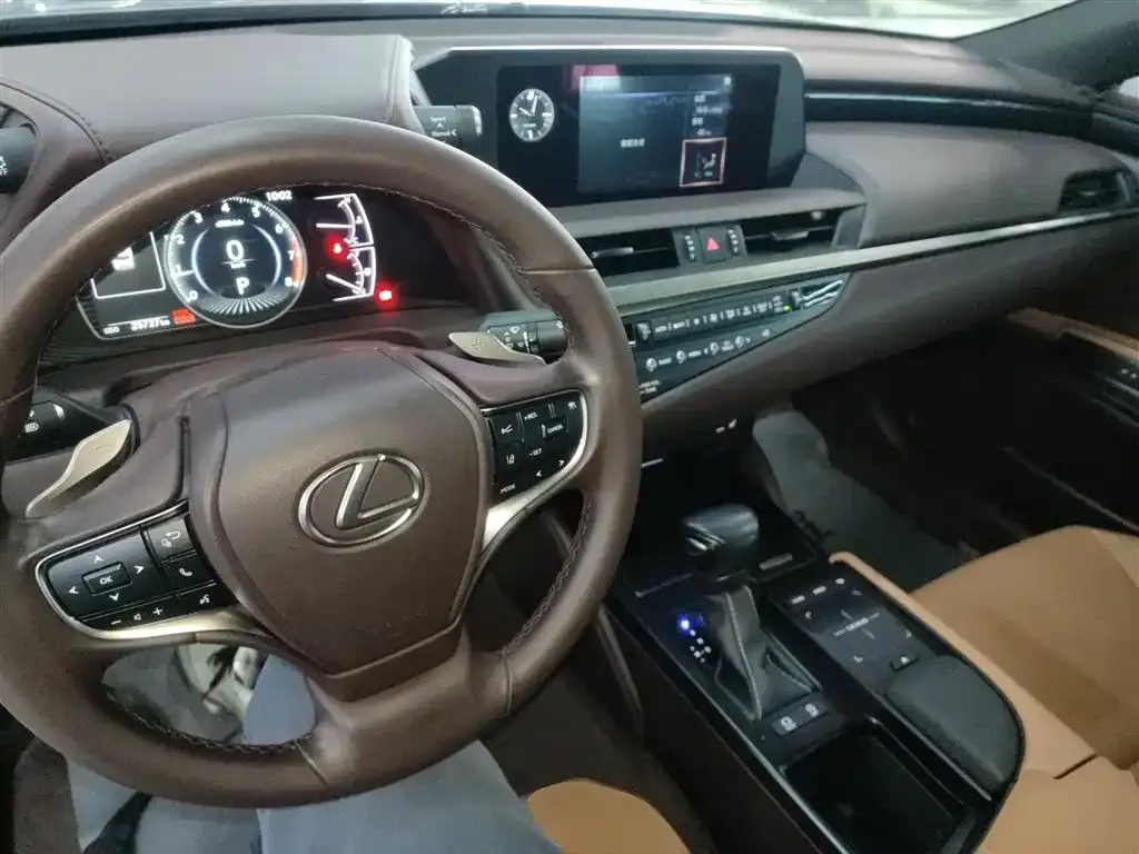 Lexus ES 2021 из CN, фото 7