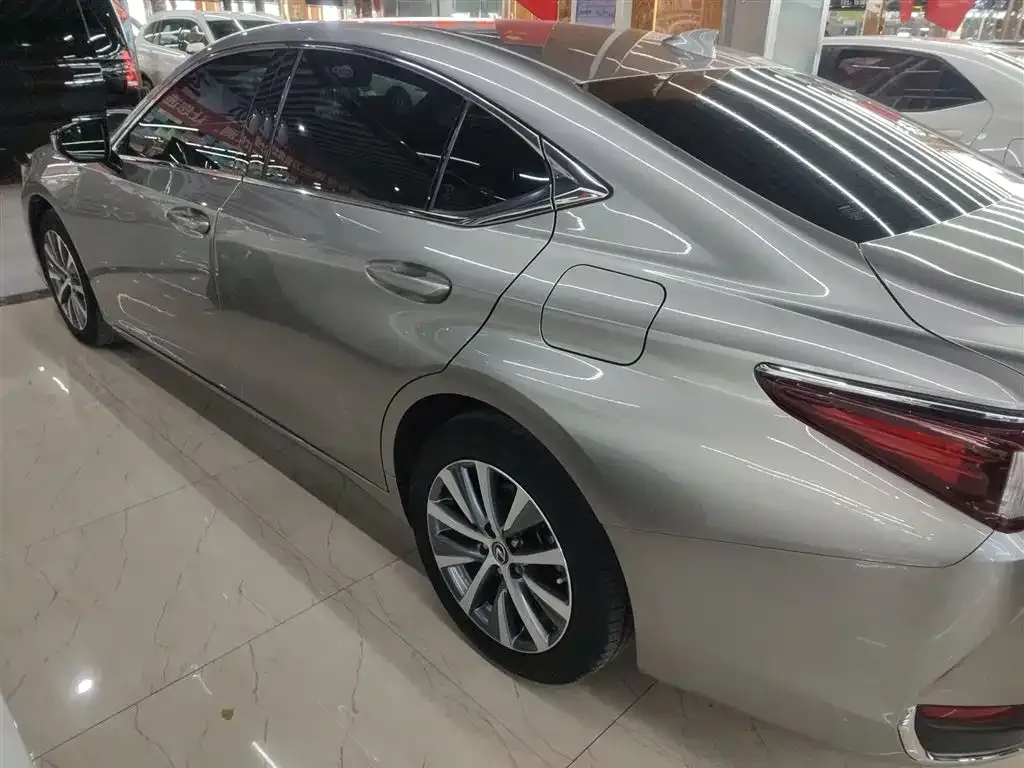 Lexus ES 2021 из CN, фото 8
