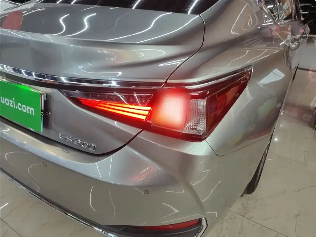Lexus ES 2021 из CN, фото 2