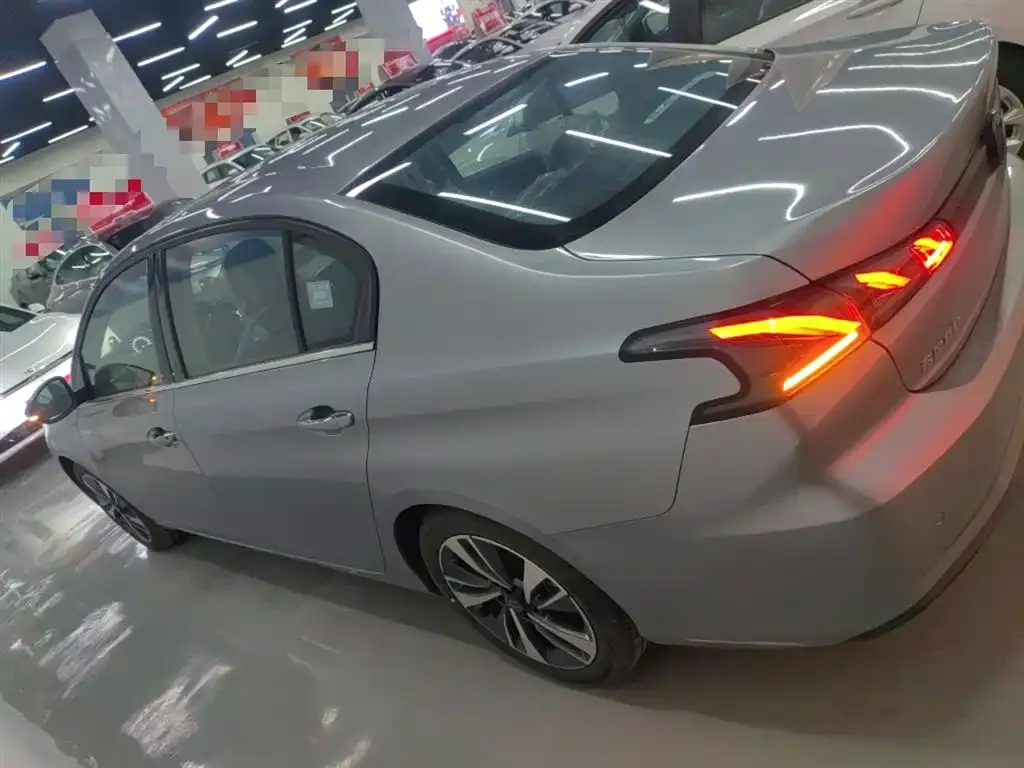 Peugeot 408 2025 из CN, фото 3