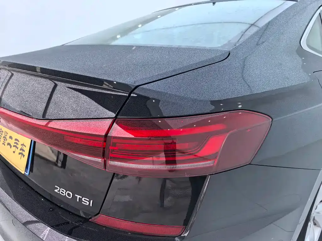 Volkswagen Passat 2023 из CN, фото 9