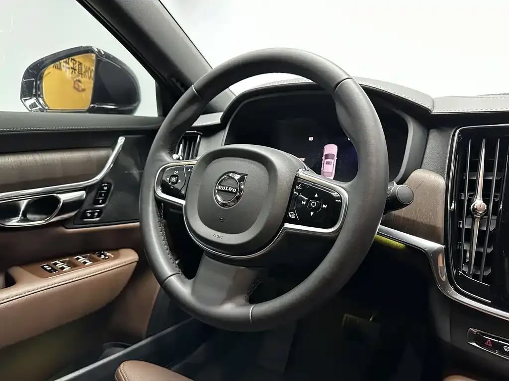 Volvo S90 2024 из CN, фото 4