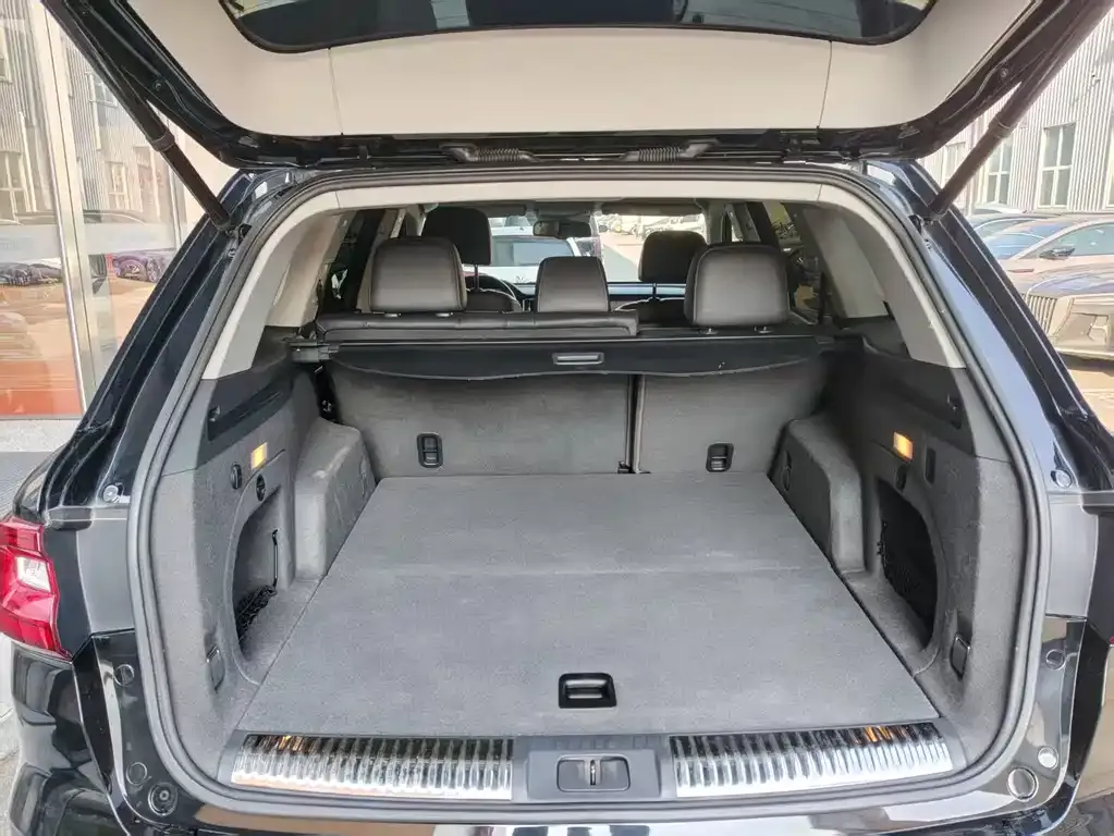 Hongqi HS7 2023 из CN, фото 7