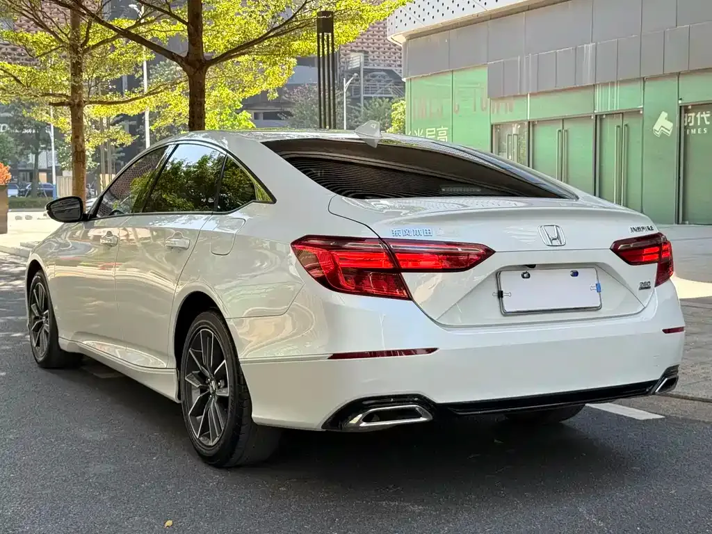 Honda Inspire — фото 10